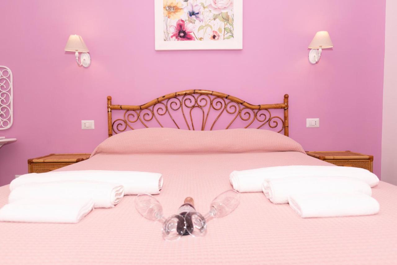 Violetta Hotell Lido di Ostia Eksteriør bilde